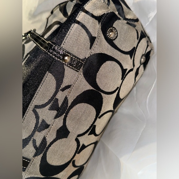 Coach shoulder bag - Picture 12 of 16